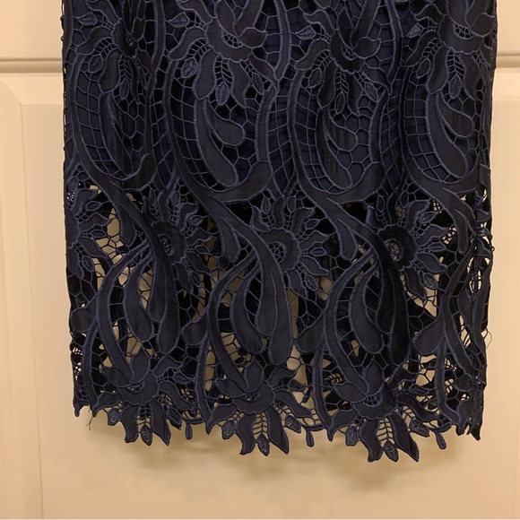 Bardot Isa Lace Halter Midi Dress in Navy (US size 4/XS) - Picture 4 of 7